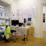 Bau-Stelle - Ästhetik des Tuns. Ernst² Architekten. Bild: Der Raumjournalist Thomas Geuder. (Datei: IMG_5330)